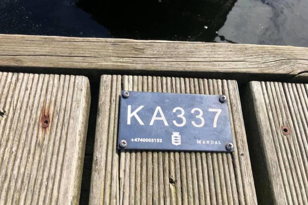 Mandal Apartment Mit Moeglichkeit Ein Boot Zu Benutzen Und Angeln Exterior foto
